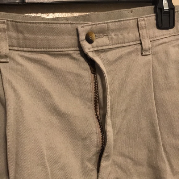 Wrangler comfort solutions series men’s khaki shorts Size 34 in good condition - Picture 4 of 16